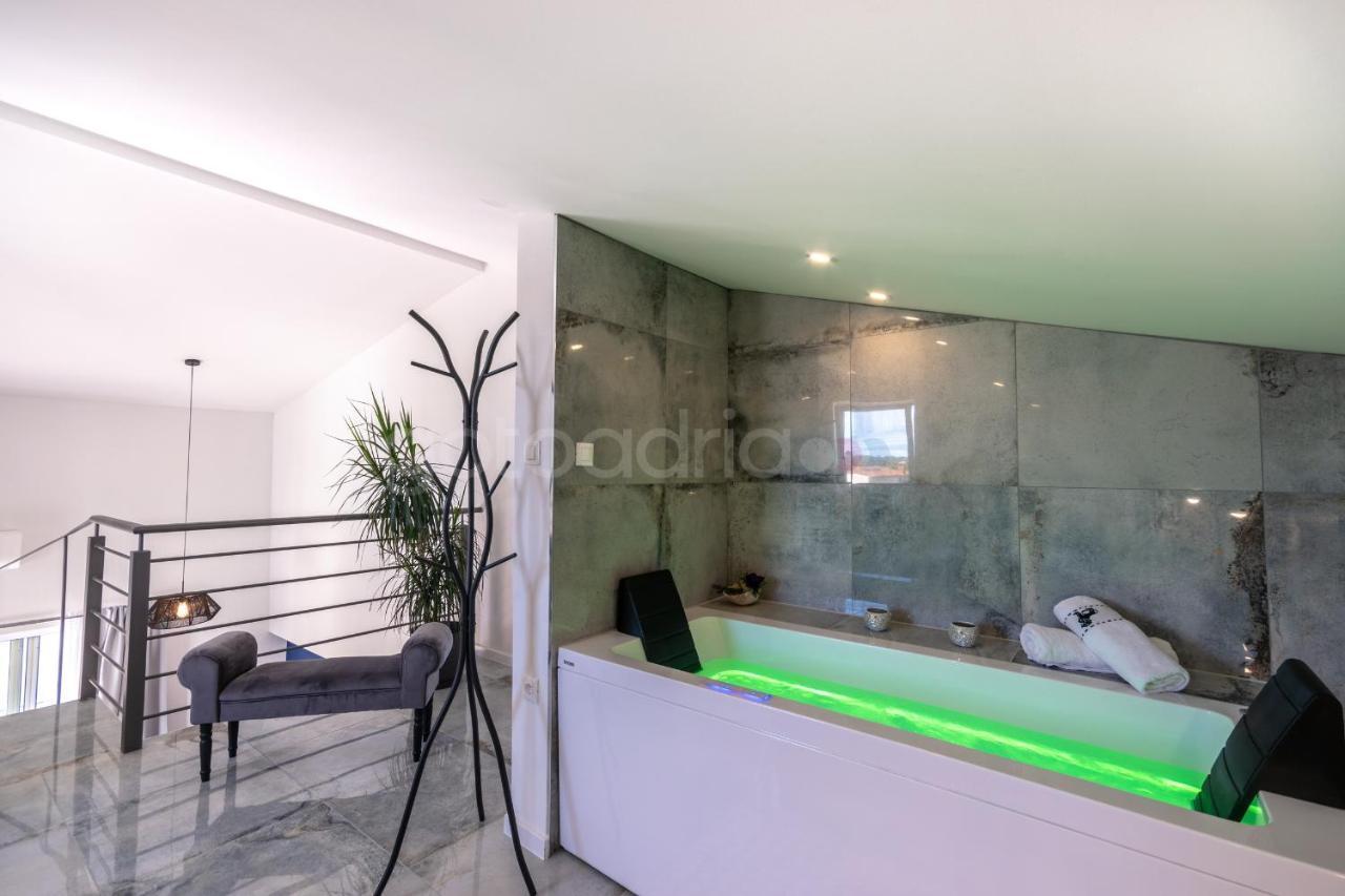Rooftop Penthouse - Private Hottub & Duplex Whirlpool 马卡尔斯卡 外观 照片